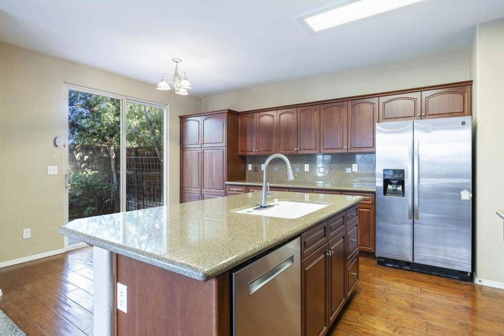 4129 W Cherry Tree Lane, Fresno, CA 93722 4129 W Cherry Tree Lane, Fresno, CA 93722