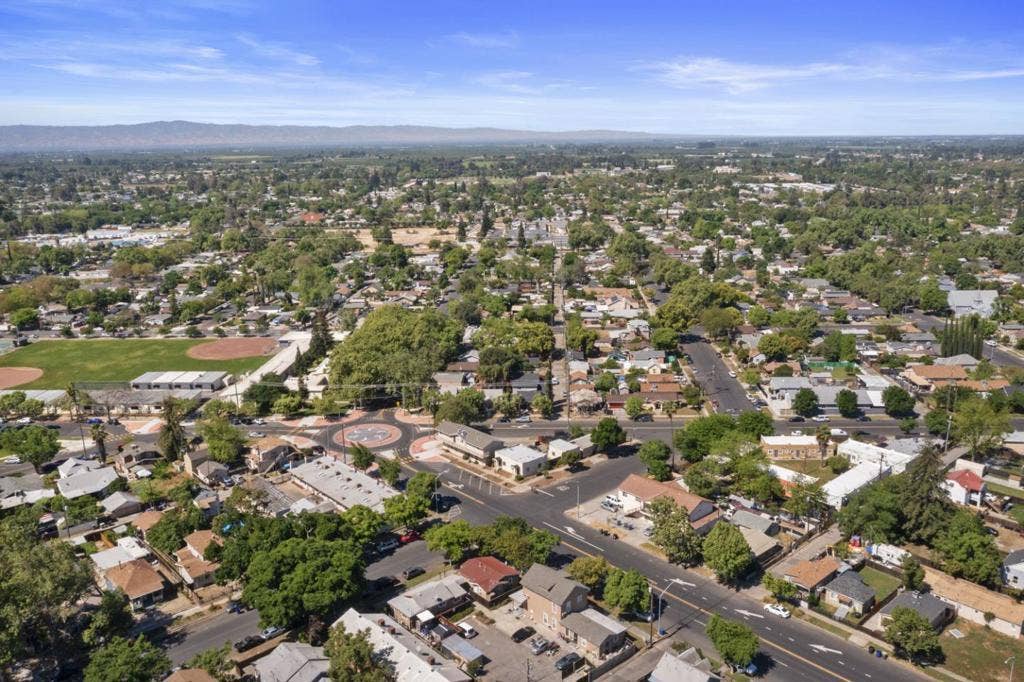 107 I Street, Modesto, CA 95351