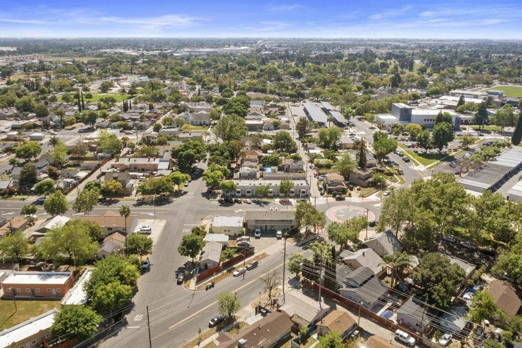 107 I Street, Modesto, CA 95351