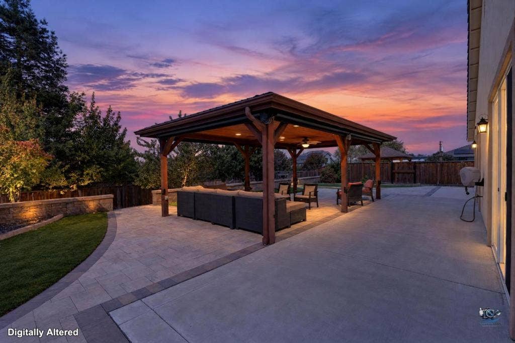 20 Tyler Court, Hollister, CA 95023 20 Tyler Court, Hollister, CA 95023