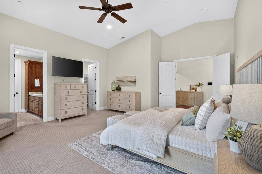 20 Tyler Court, Hollister, CA 95023 20 Tyler Court, Hollister, CA 95023