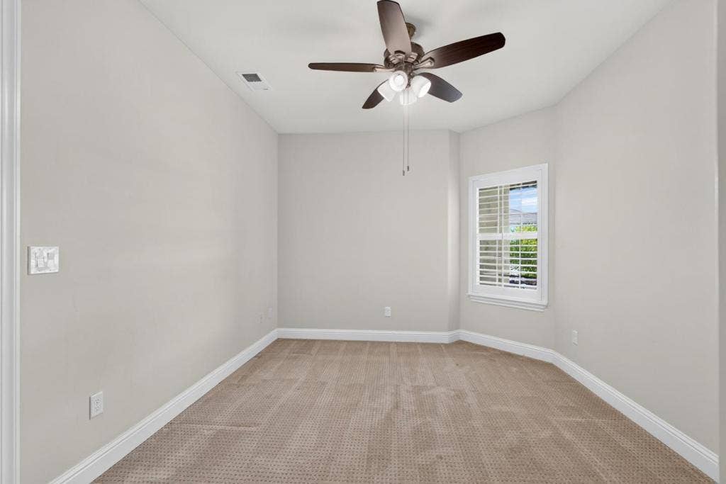 20 Tyler Court, Hollister, CA 95023 20 Tyler Court, Hollister, CA 95023