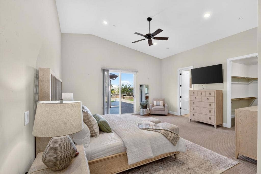 20 Tyler Court, Hollister, CA 95023 20 Tyler Court, Hollister, CA 95023