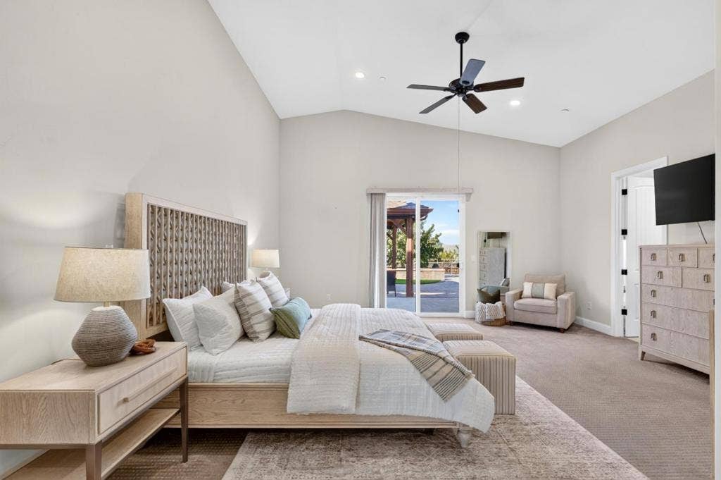 20 Tyler Court, Hollister, CA 95023 20 Tyler Court, Hollister, CA 95023
