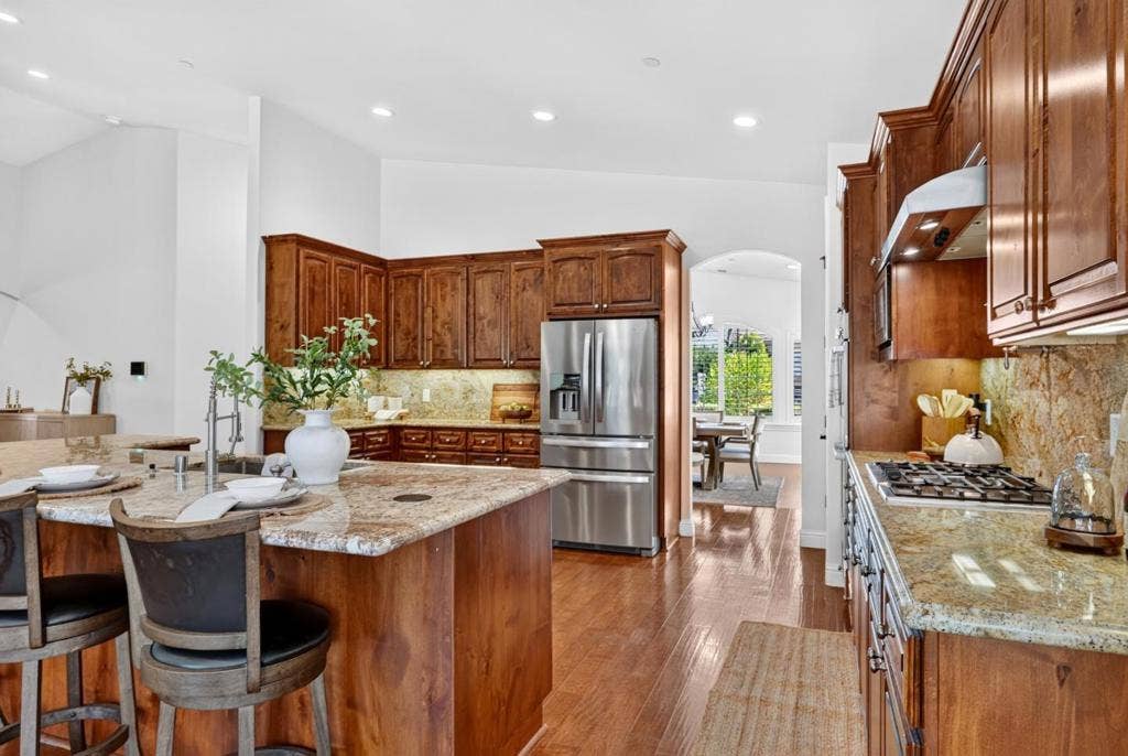 20 Tyler Court, Hollister, CA 95023 20 Tyler Court, Hollister, CA 95023