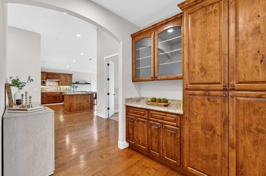 20 Tyler Court, Hollister, CA 95023 20 Tyler Court, Hollister, CA 95023