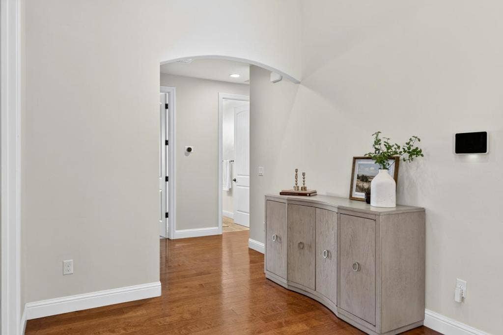 20 Tyler Court, Hollister, CA 95023 20 Tyler Court, Hollister, CA 95023