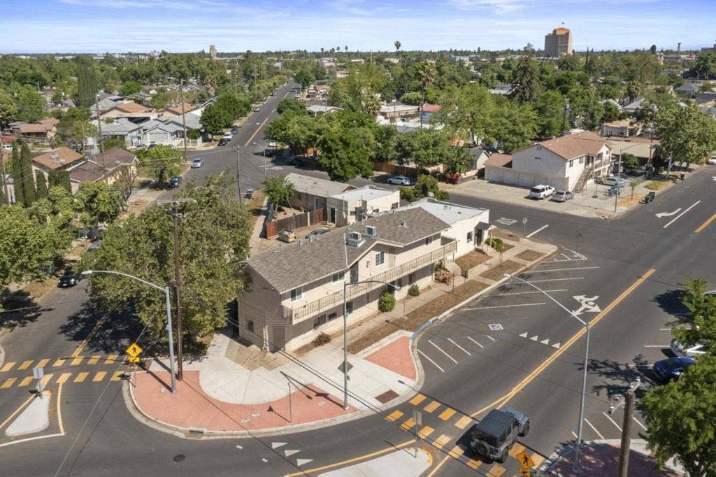 Modesto, CA 95351 Modesto, CA 95351
