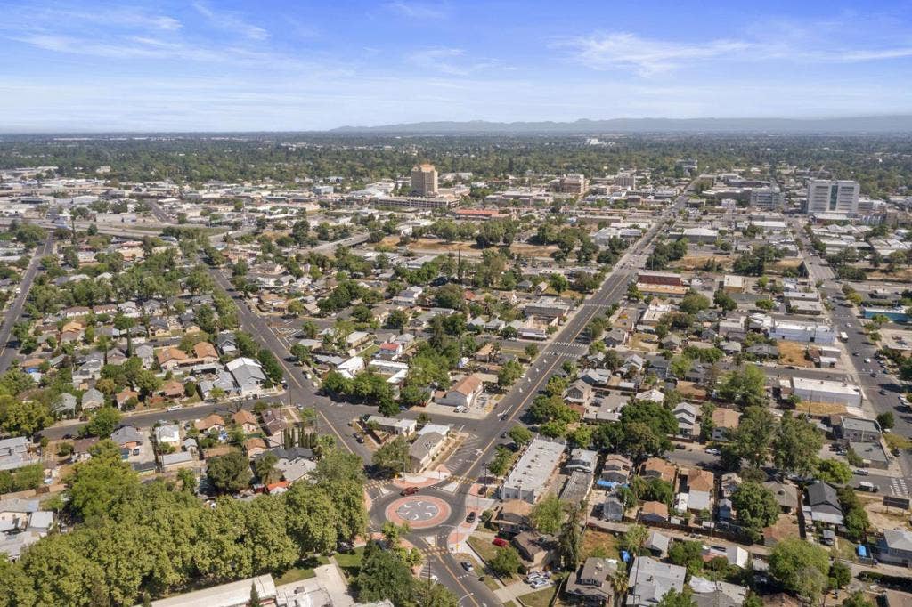 Modesto, CA 95351 Modesto, CA 95351