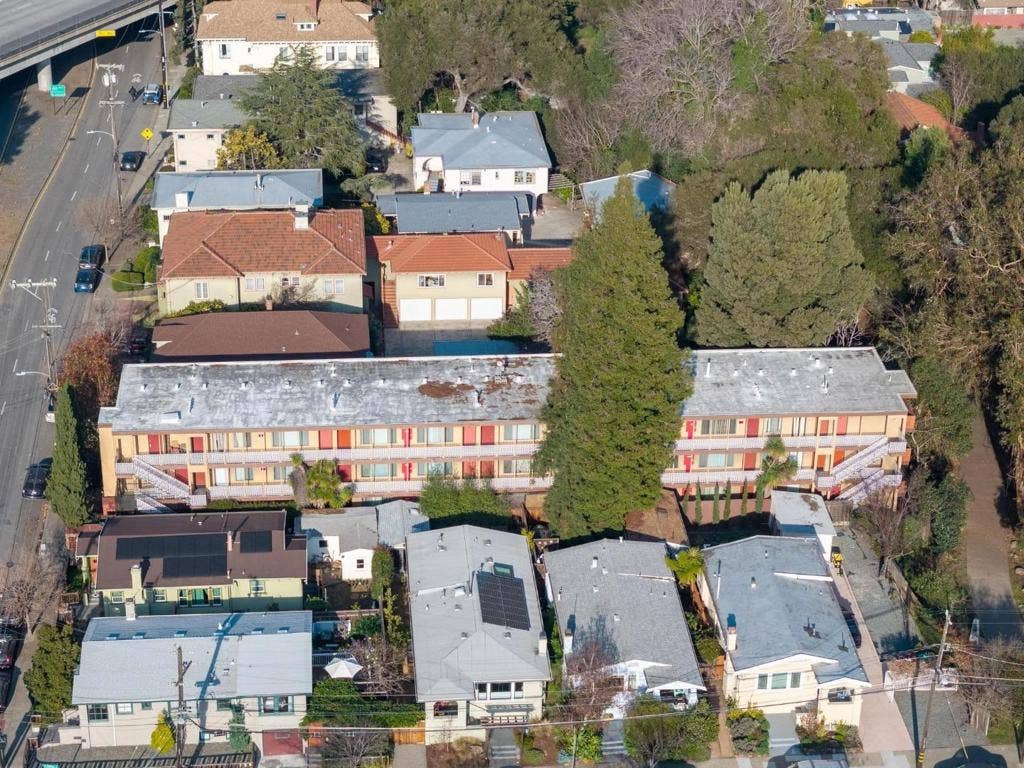 5412 Claremont Avenue, Oakland, CA 94618 5412 Claremont Avenue, Oakland, CA 94618