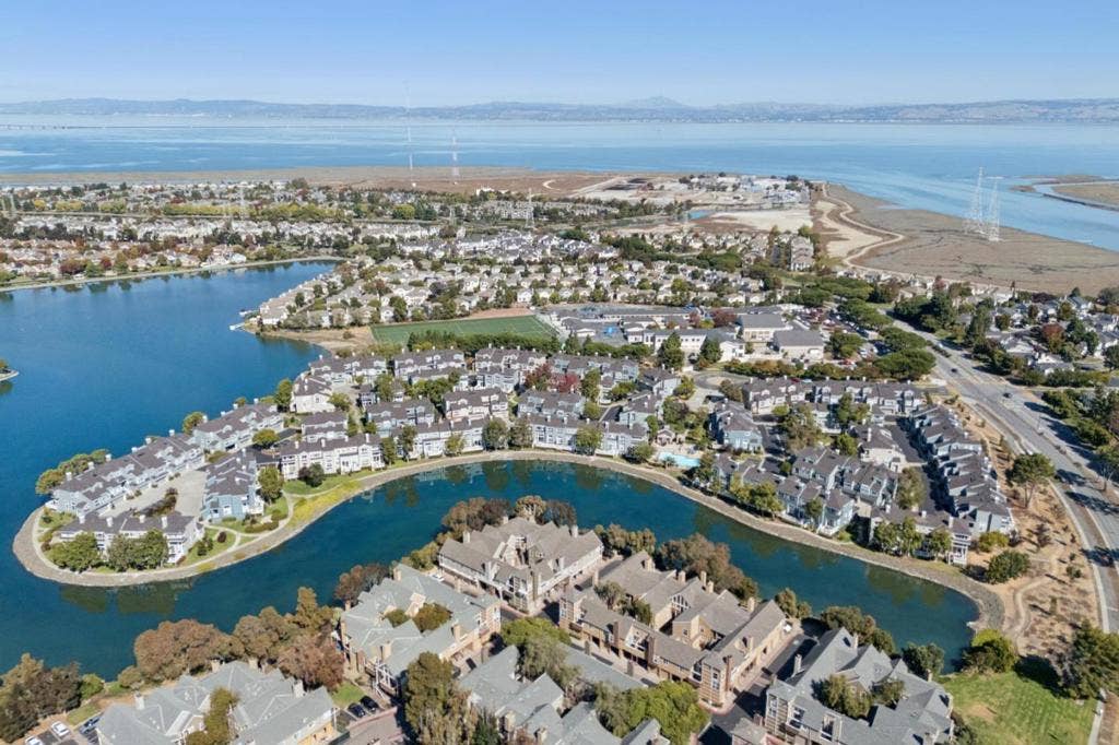 802 Intrepid Lane, Redwood City, CA 94065 802 Intrepid Lane, Redwood City, CA 94065