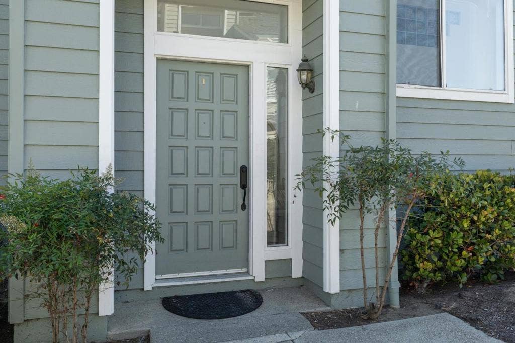 802 Intrepid Lane, Redwood City, CA 94065 802 Intrepid Lane, Redwood City, CA 94065