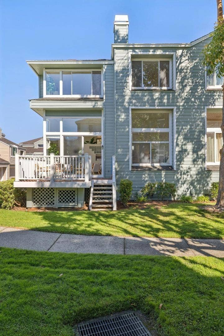 802 Intrepid Lane, Redwood City, CA 94065 802 Intrepid Lane, Redwood City, CA 94065