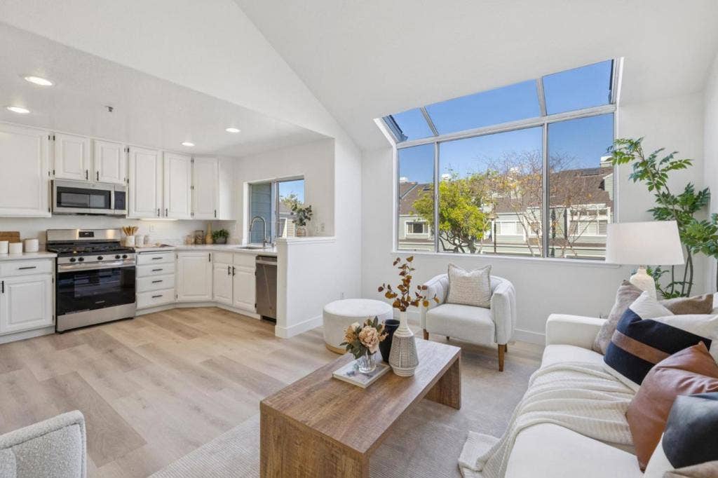 802 Intrepid Lane, Redwood City, CA 94065 802 Intrepid Lane, Redwood City, CA 94065