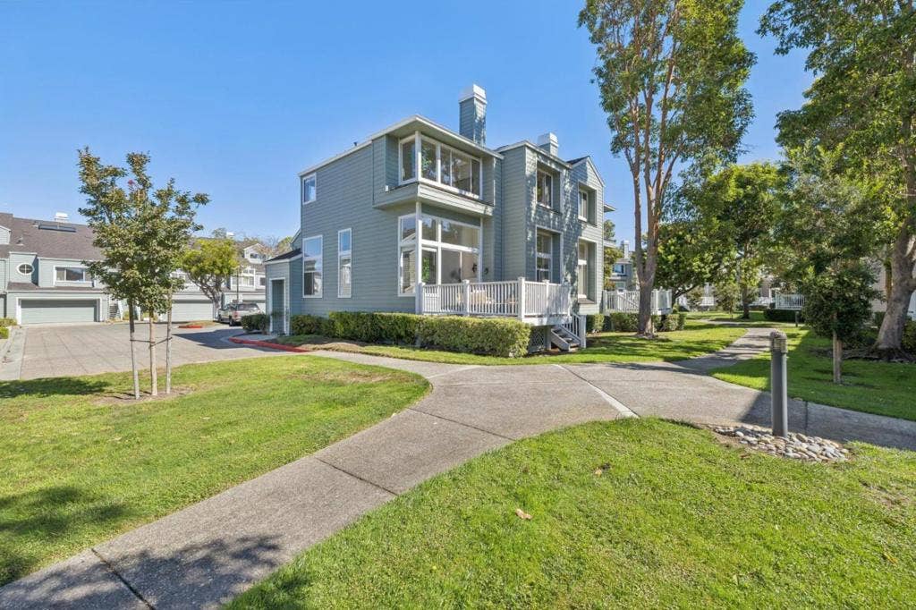 802 Intrepid Lane, Redwood City, CA 94065 802 Intrepid Lane, Redwood City, CA 94065