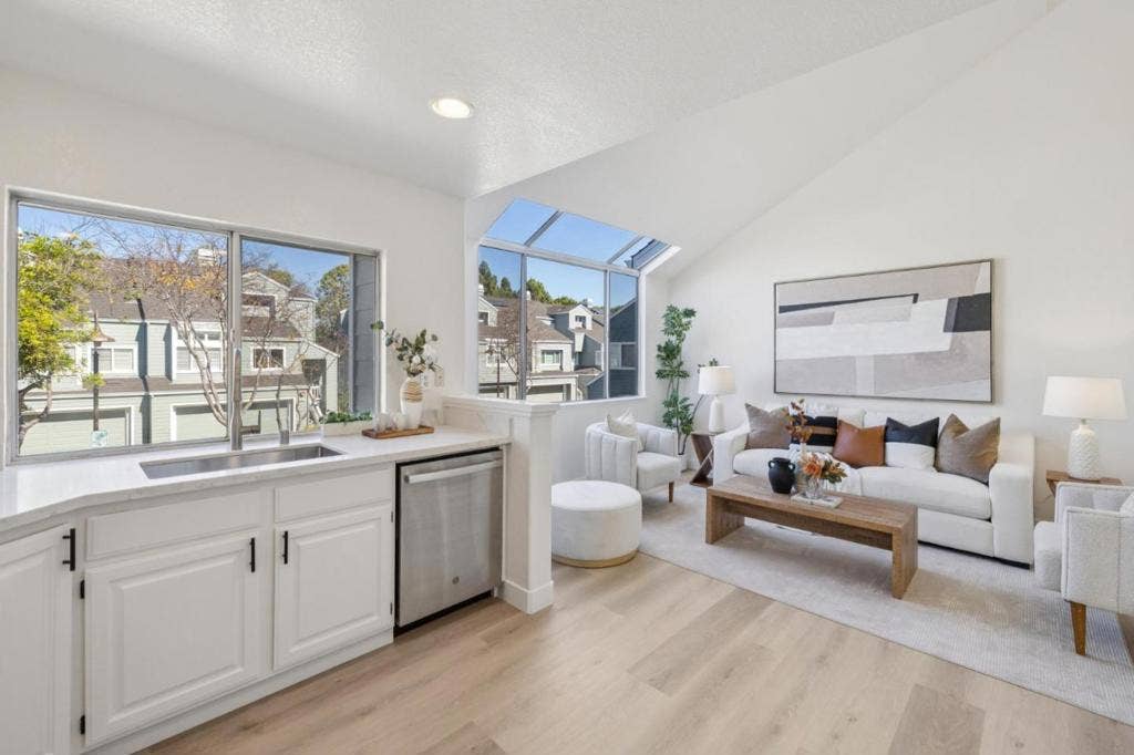 802 Intrepid Lane, Redwood City, CA 94065 802 Intrepid Lane, Redwood City, CA 94065