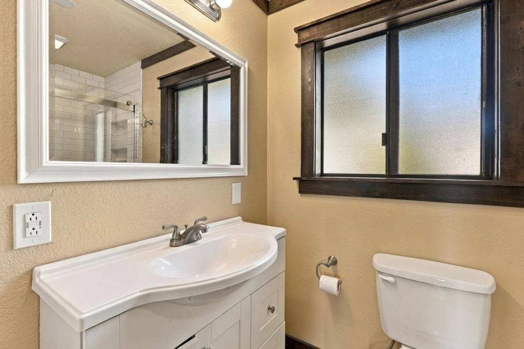 7710 Fallen Leaf Lane, Salinas, CA 93907