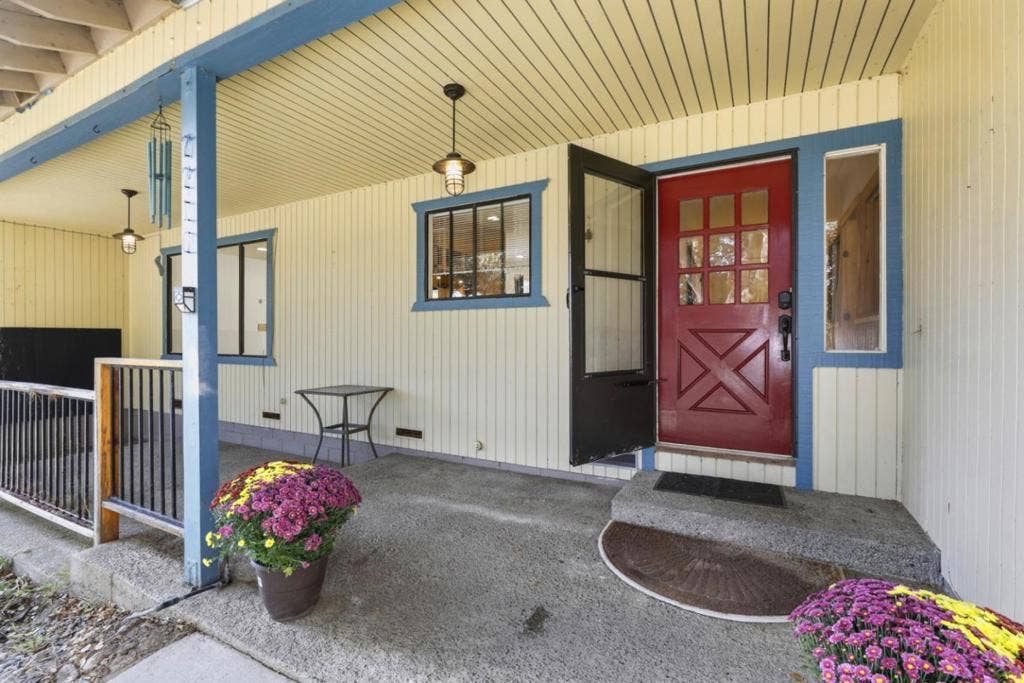 7710 Fallen Leaf Lane, Salinas, CA 93907