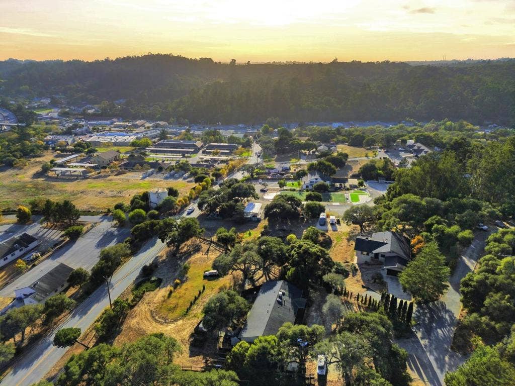 7710 Fallen Leaf Lane, Salinas, CA 93907