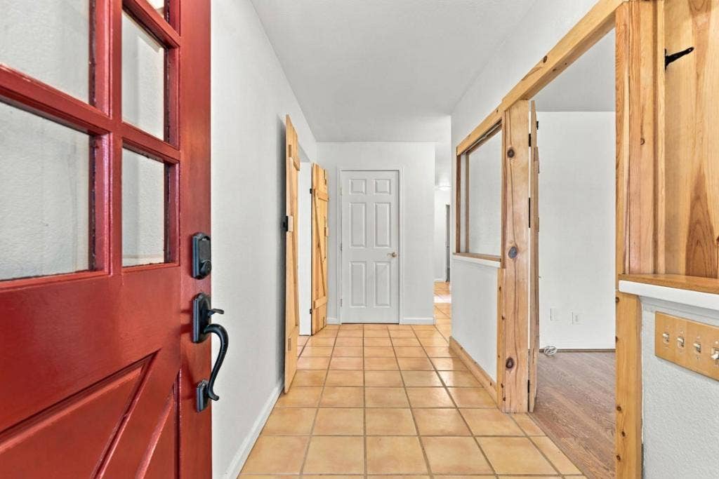 7710 Fallen Leaf Lane, Salinas, CA 93907