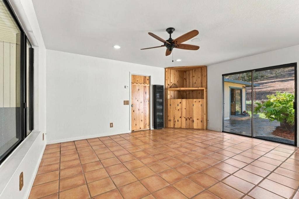 7710 Fallen Leaf Lane, Salinas, CA 93907