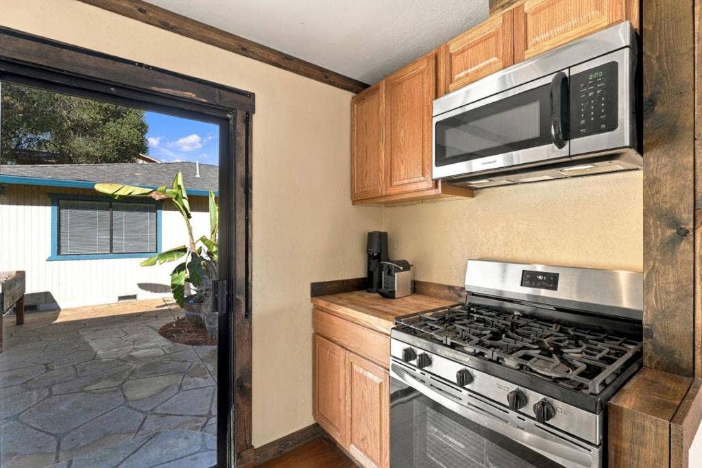 7710 Fallen Leaf Lane, Salinas, CA 93907