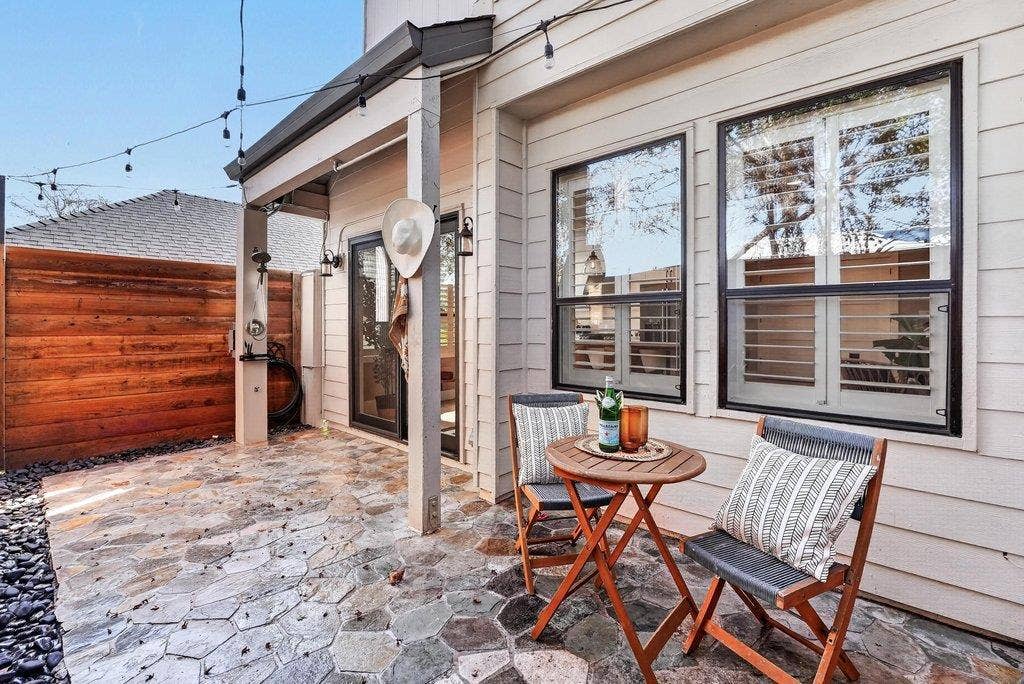 3839 Brommer Street, Santa Cruz, CA 95062