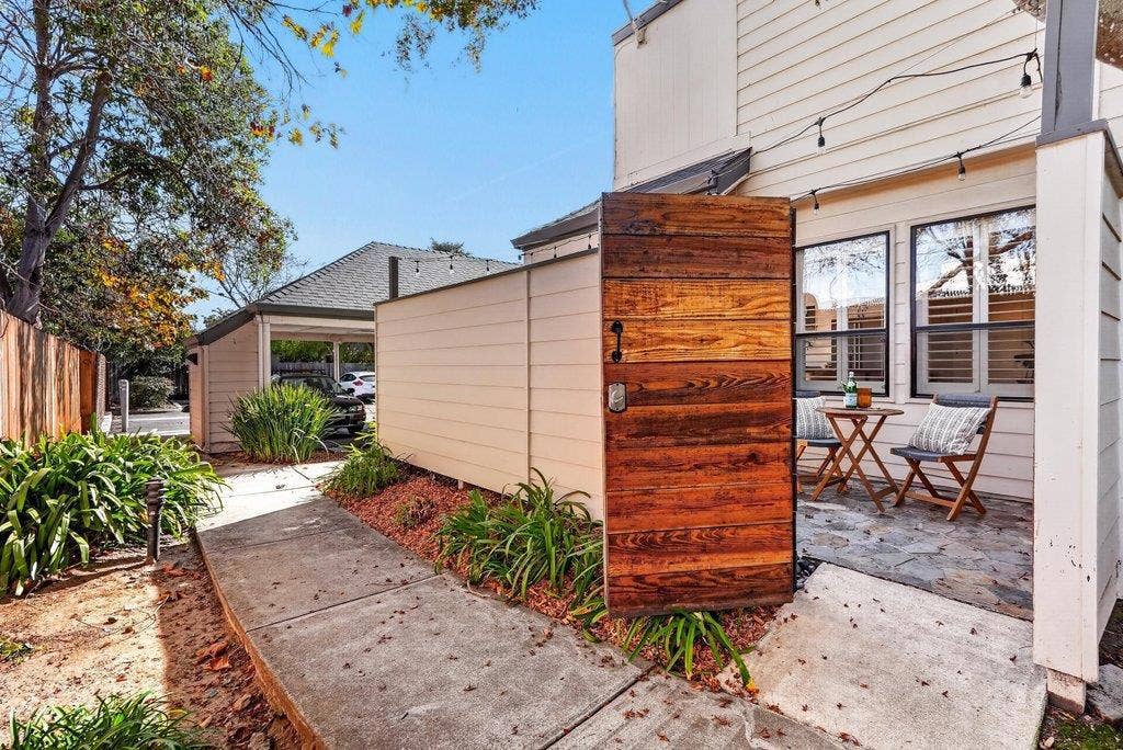 3839 Brommer Street, Santa Cruz, CA 95062