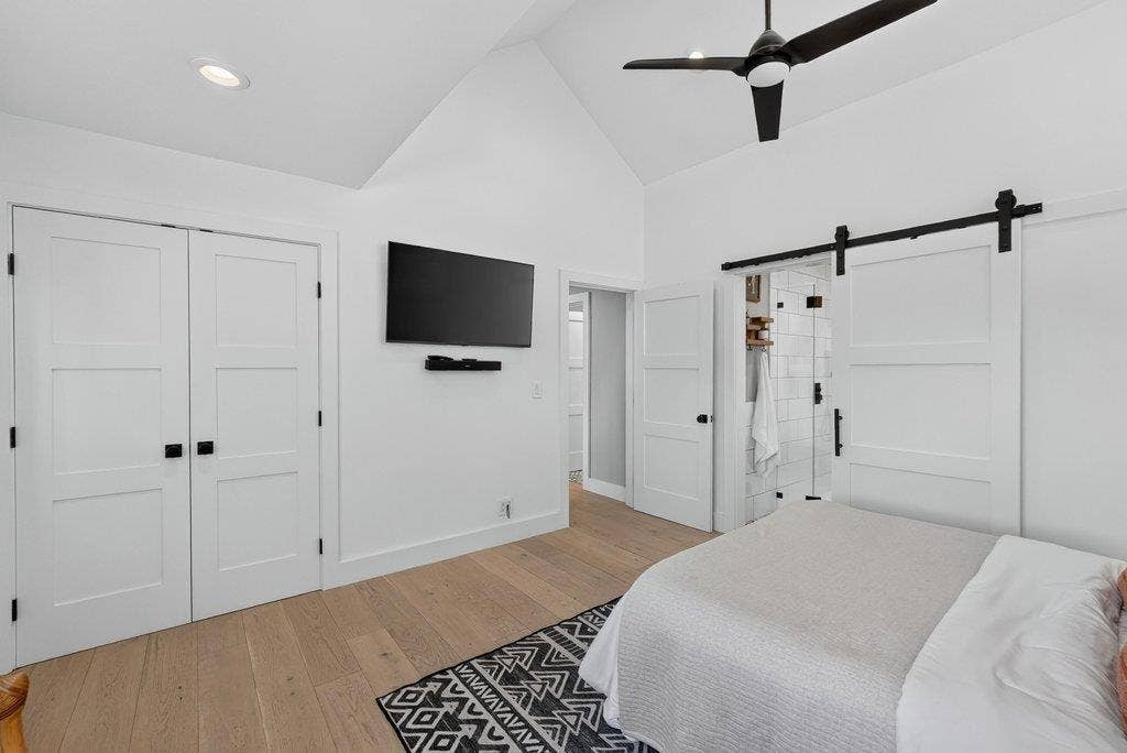 3839 Brommer Street, Santa Cruz, CA 95062