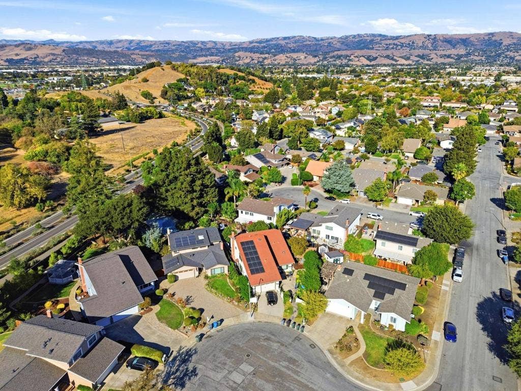 16761 Dry Creek Court, Morgan Hill, CA 95037