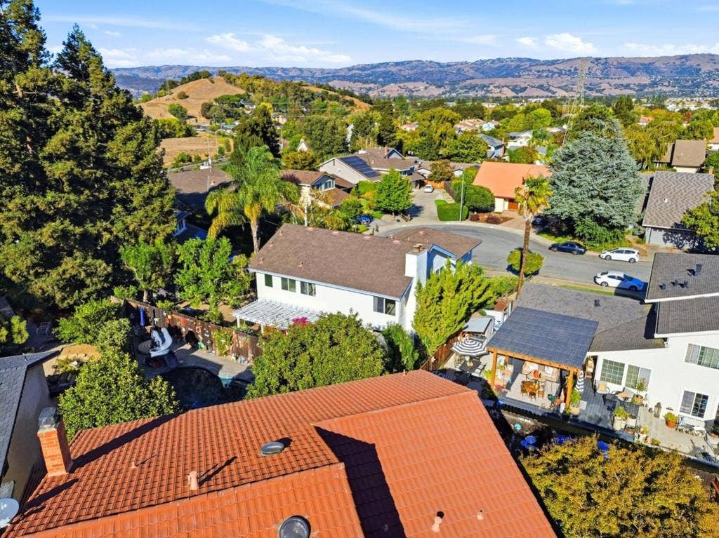 16761 Dry Creek Court, Morgan Hill, CA 95037