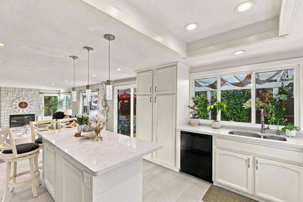 16761 Dry Creek Court, Morgan Hill, CA 95037