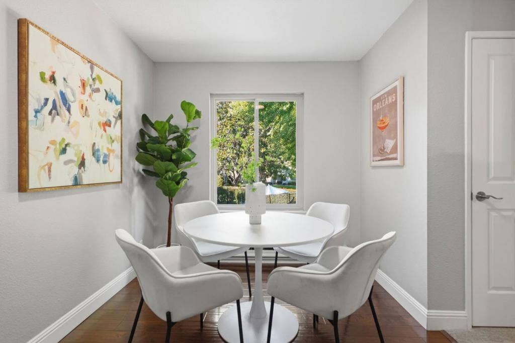 264 N Whisman Road, #13, Mountain View, CA 94043 264 N Whisman Road, #13, Mountain View, CA 94043