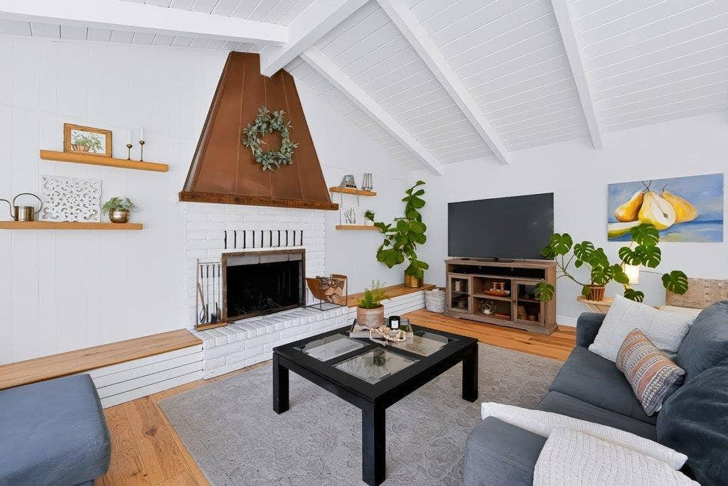 423 Nelson Road, Scotts Valley, CA 95066