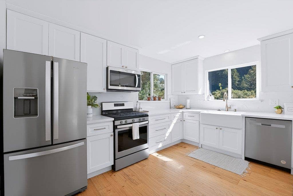 423 Nelson Road, Scotts Valley, CA 95066
