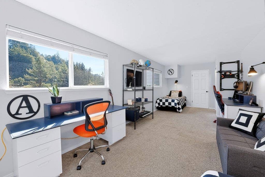 423 Nelson Road, Scotts Valley, CA 95066
