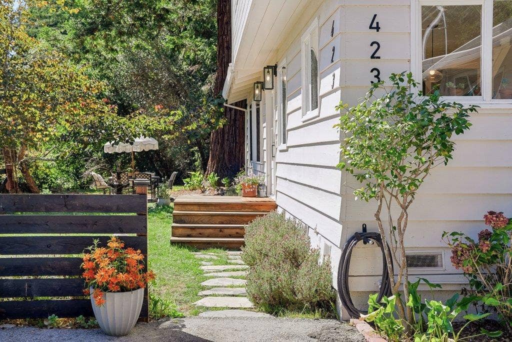 423 Nelson Road, Scotts Valley, CA 95066