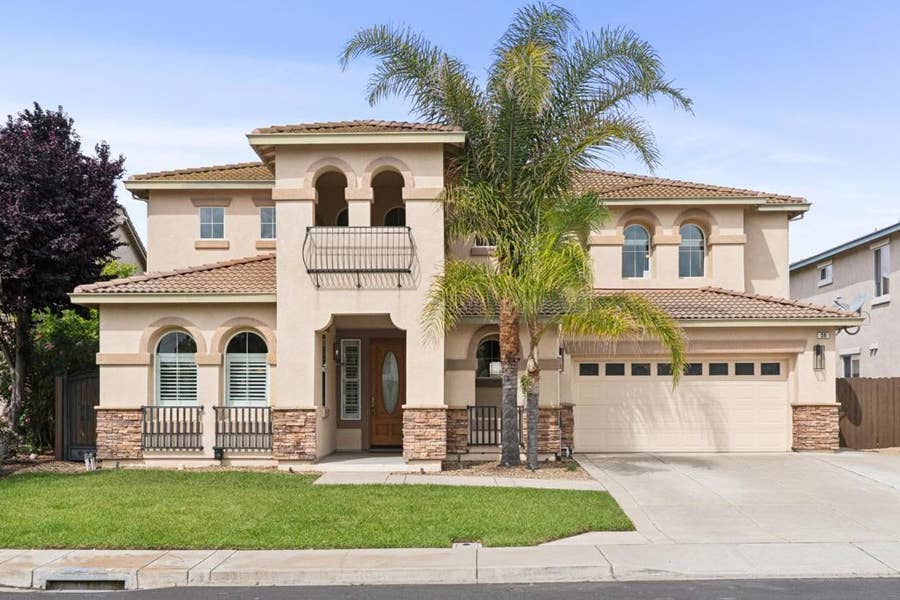 Property photo for 39 Escher Circle, Oakley, CA