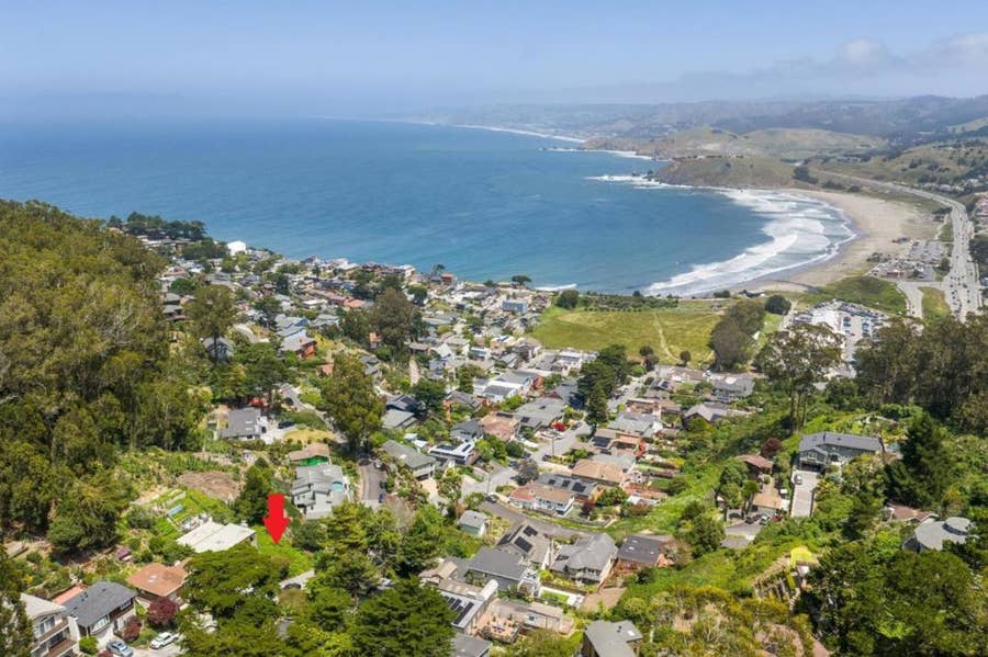 Property photo for Pacifica, CA
