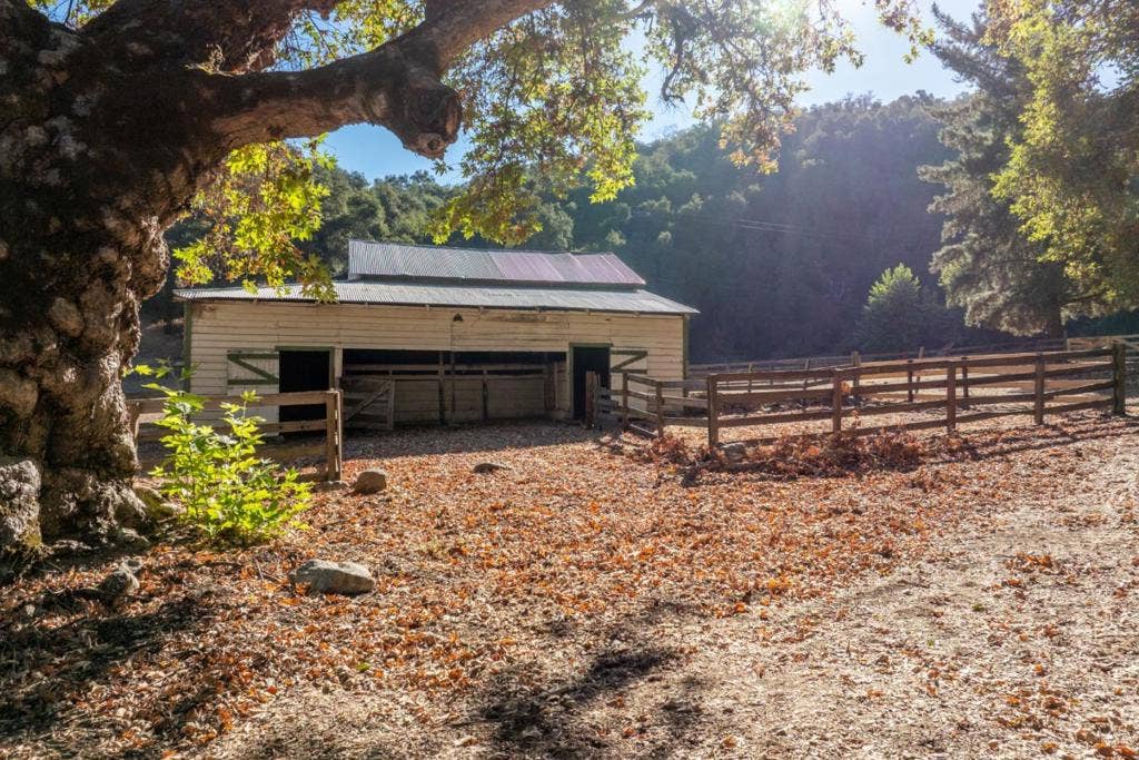 38652 Tassajara Road, Carmel Valley, CA 93924 38652 Tassajara Road, Carmel Valley, CA 93924