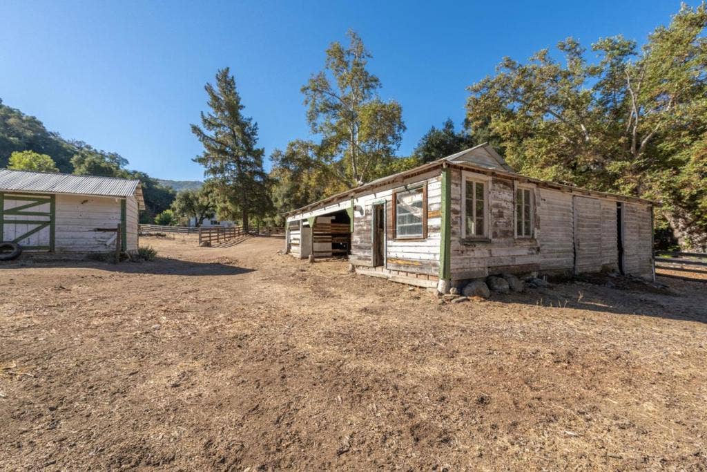 38652 Tassajara Road, Carmel Valley, CA 93924 38652 Tassajara Road, Carmel Valley, CA 93924