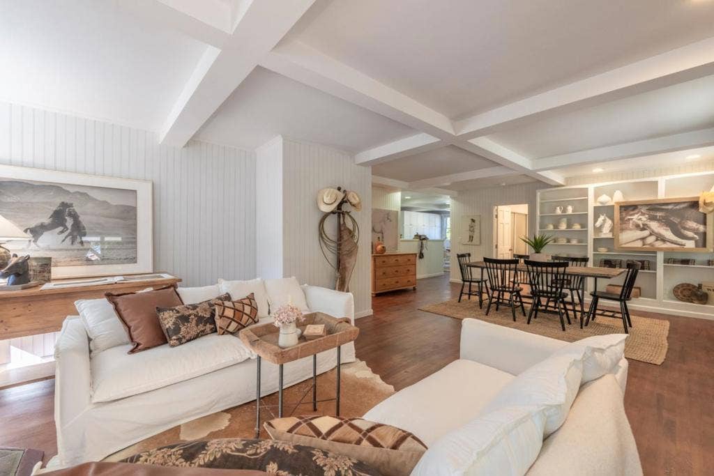 38652 Tassajara Road, Carmel Valley, CA 93924 38652 Tassajara Road, Carmel Valley, CA 93924
