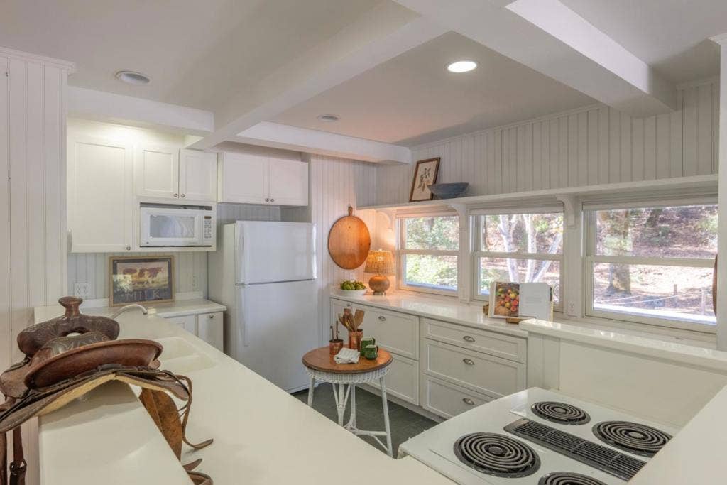 38652 Tassajara Road, Carmel Valley, CA 93924 38652 Tassajara Road, Carmel Valley, CA 93924