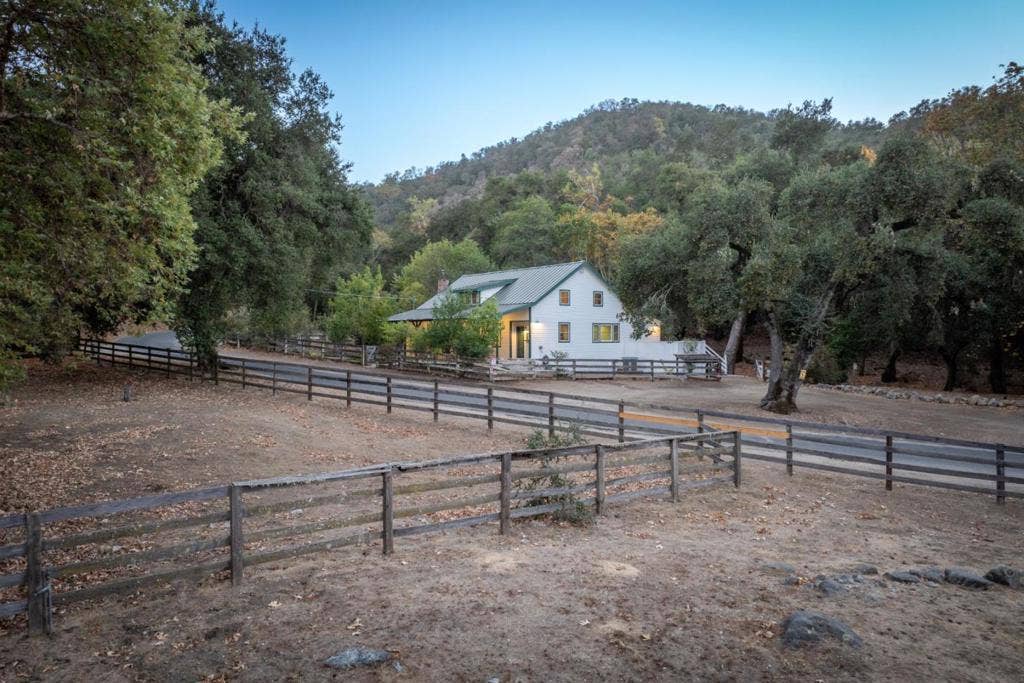 38652 Tassajara Road, Carmel Valley, CA 93924 38652 Tassajara Road, Carmel Valley, CA 93924