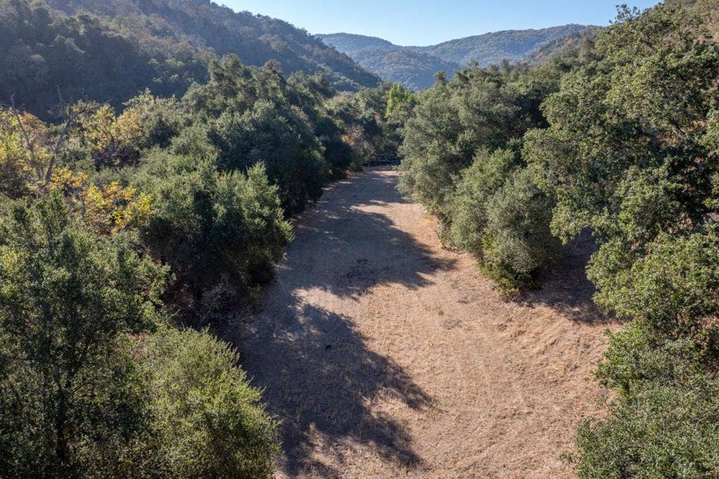 38652 Tassajara Road, Carmel Valley, CA 93924 38652 Tassajara Road, Carmel Valley, CA 93924