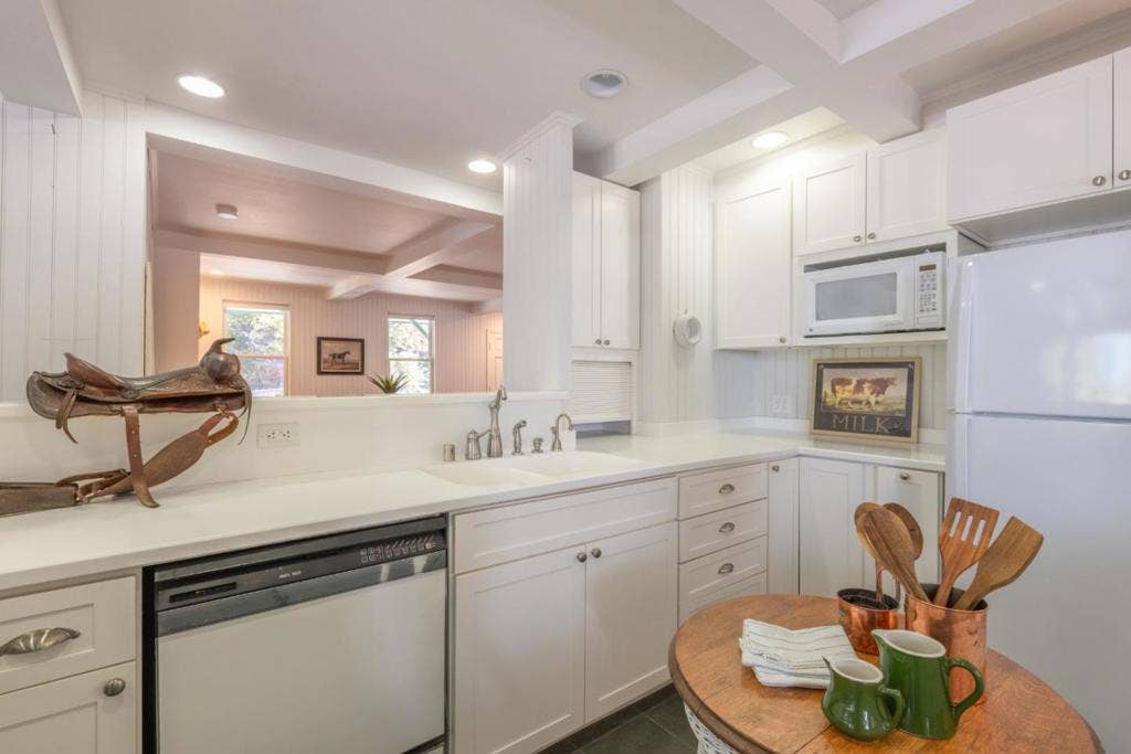 38652 Tassajara Road, Carmel Valley, CA 93924 38652 Tassajara Road, Carmel Valley, CA 93924