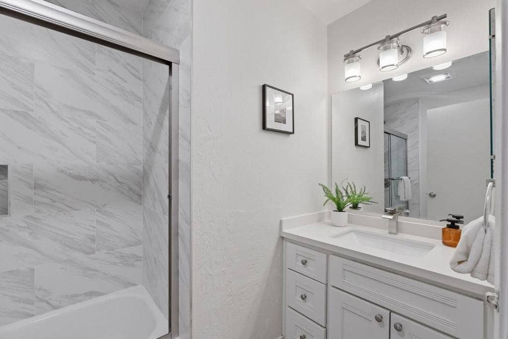 20012 Northcrest Square, Cupertino, CA 95014