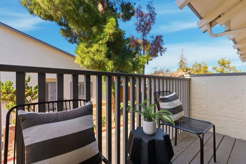 20012 Northcrest Square, Cupertino, CA 95014