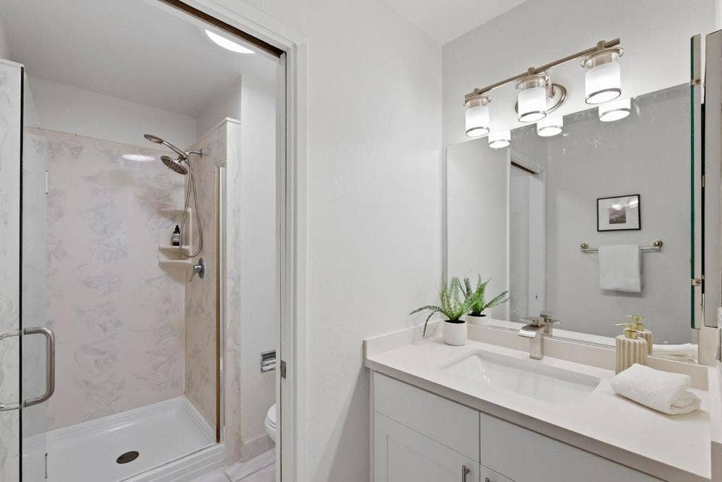 20012 Northcrest Square, Cupertino, CA 95014