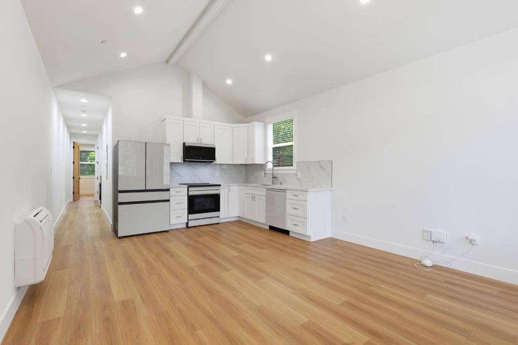 134 Donohoe Street, East Palo Alto, CA 94303 134 Donohoe Street, East Palo Alto, CA 94303